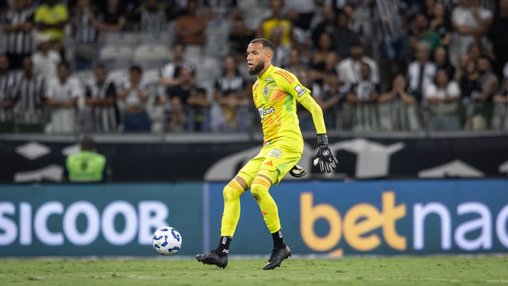 Everson projeta próximo jogo do Atlético e lamenta ausência da torcida: ‘É estranho’