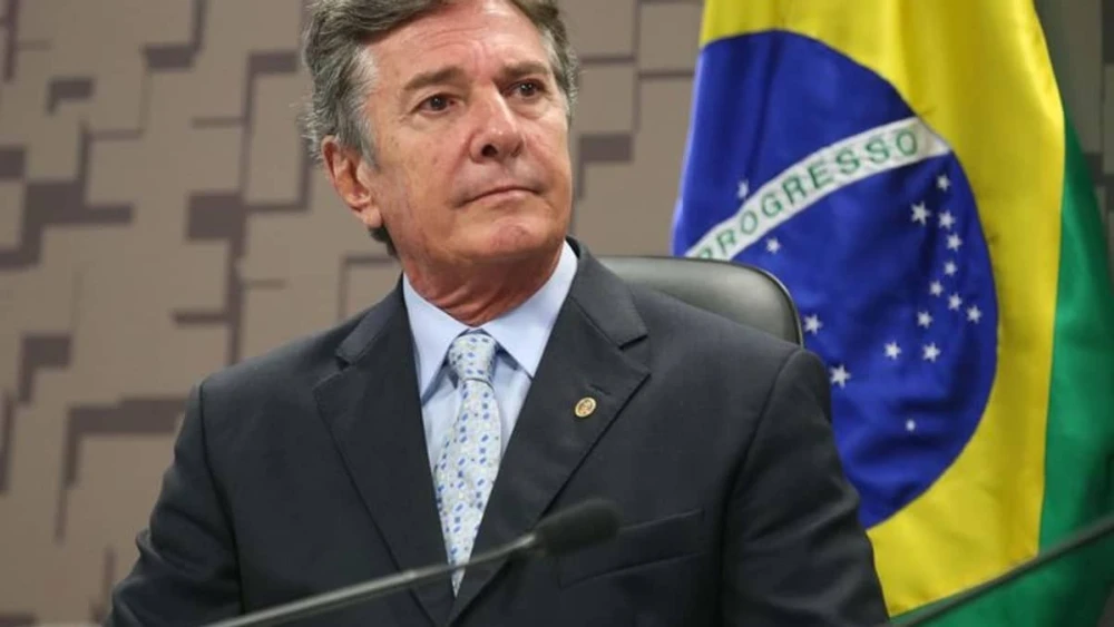 Fernando Collor, ex-presidente, é preso em Maceió