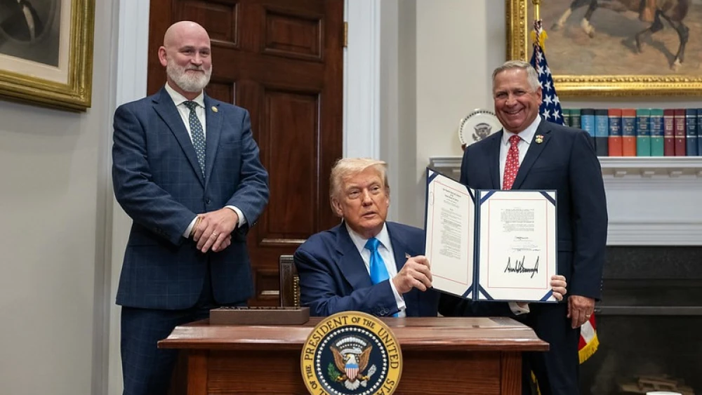 Trump anuncia tarifas para dezenas de países; Brasil tem as maiores sobretaxas